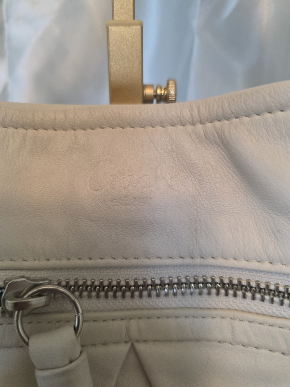 Coach Parker Ivory Leather Shouldwer Bag Used Authentic - Picture 3 of 7